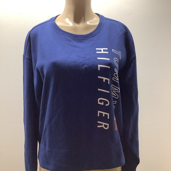 Tommy Hilfiger Size XL Women's Crop Blue Sweatshirt. New With Tags - Picture 1 of 6